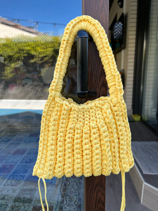 Bolso de hombro amarillo a crochet / bolso de hombro a crochet tendencia / bolso de hombro a crochet boda / bolso de hombro a crochet comunión